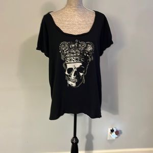 Torrid Cuff Sleeve Skull Tee black size 2X